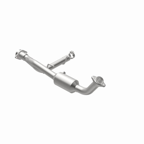 MagnaFlow Direct Fit Catalytic Converter 05-06 Lincoln Navigator 5.4L w/ 3in Main Piping - 52508