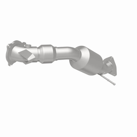 MagnaFlow 13-15 Land Rover LR2 2.0L CARB Compliant Direct Fit Catalytic Converter - 5551537