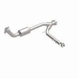 MagnaFlow Conv Direct Fit 05-06 Lincoln Navigator 5.4L w/ 3in Main Piping - 52508