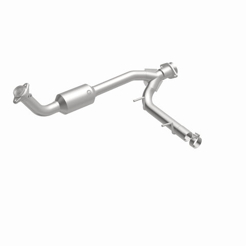 MagnaFlow Conv Direct Fit 05-06 Lincoln Navigator 5.4L w/ 3in Main Piping - 52508