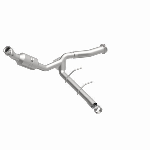 MagnaFlow 11-14 Ford F-150 5.0L Direct Fit CARB Compliant Left Catalytic Converter - 5551139