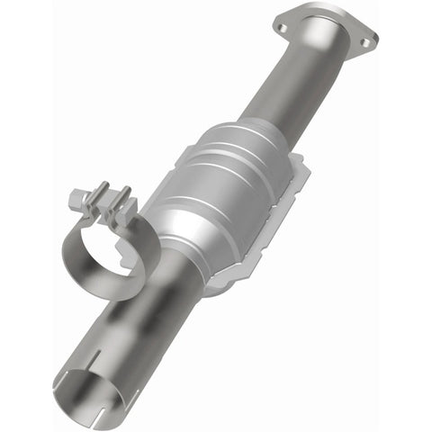 MagnaFlow Direct Fit Catalytic Converter 2010-2012 VENZA 2.7L Underbody - 52108