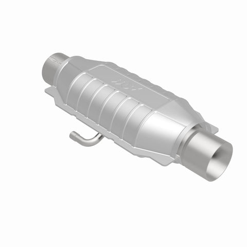 MagnaFlow Conv Universal 2.25in Inlet/Outlet Center/Center Oval - 334015