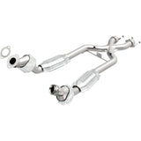 MagnaFlow Direct Fit Catalytic Converter 96-98 4.6L *California* - 441112