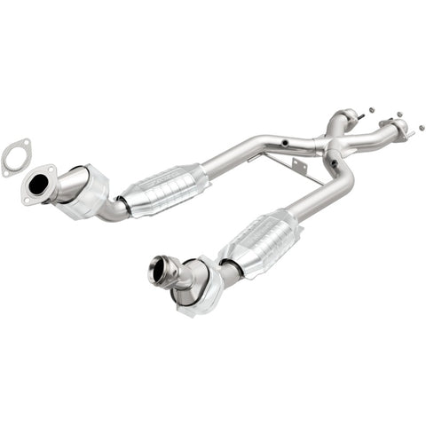 MagnaFlow Direct Fit Catalytic Converter 96-98 4.6L *California* - 441112