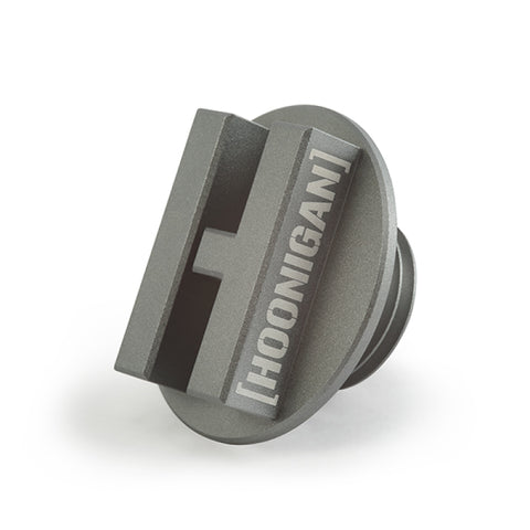 Mishimoto 87-01 Ford Mustang Hoonigan Oil Filler Cap - Silver - MMOFC-MUS1-HOONSL
