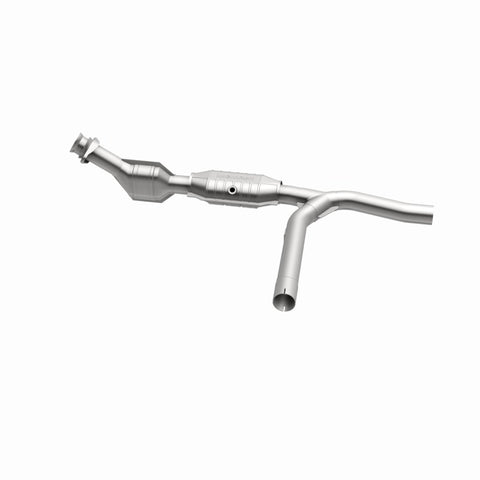 MagnaFlow Direct Fit Catalytic Converter 01 Ford F-150 4.2L - 51301