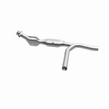MagnaFlow Direct Fit Catalytic Converter 01 Ford F-150 4.2L - 447146
