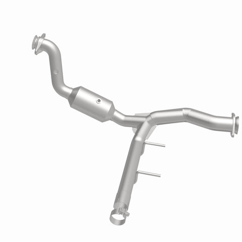 MagnaFlow Direct Fit Catalytic Converter 15-17 Ford F150 V6 2.7L OEM Underbody - 21-471