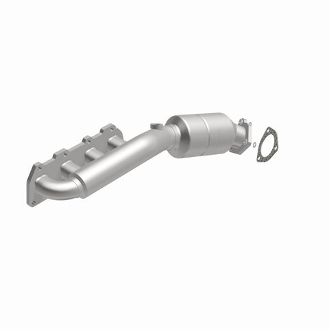 MagnaFlow Direct Fit Catalytic Converter 02-04 VW Passat 4.0L - 51197