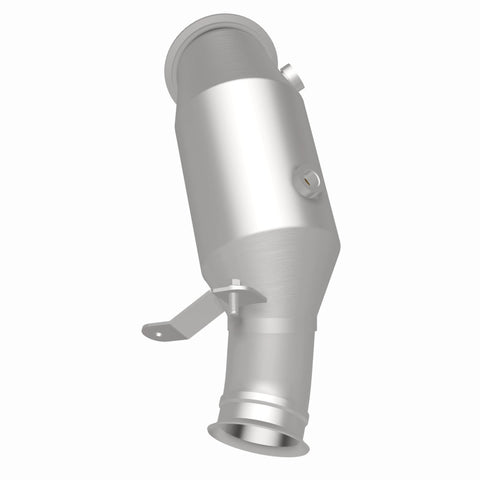 MagnaFlow 2014 BMW 335i GT xDrive 3.0L Underbody Direct Fit EPA Compliant Catalytic Converter - 52245