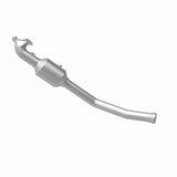 Magnaflow 13-15 Dodge Durango V6 3.6L OEM Grade / EPA Compliant Direct-Fit Catalytic Converter - 21-250