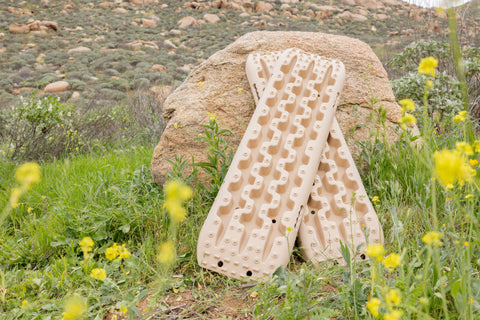 DV8 Offroad DV8 Xtract Traction Boards | Pair | Tan - RTB1-02TN