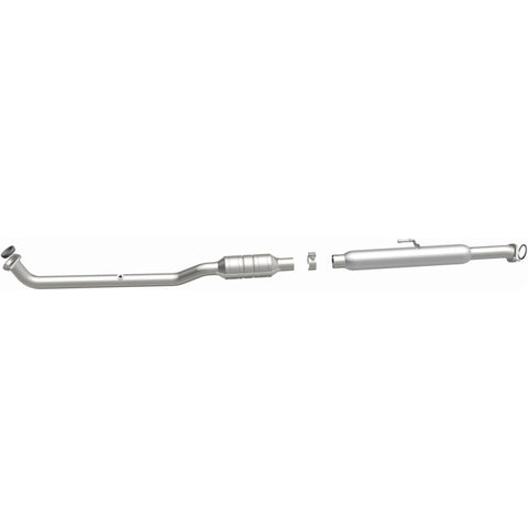 MagnaFlow Direct Fit Catalytic Converter 2012-2014 CAMRY 2.5L Underbody - 52095