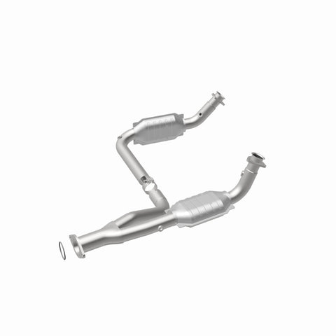 MagnaFlow Conv DF 07-09 Chevrolet/GMC Silverado/Sierra 2500 HD 6.0L Y-Pipe Assembly excludes Classic - 49644