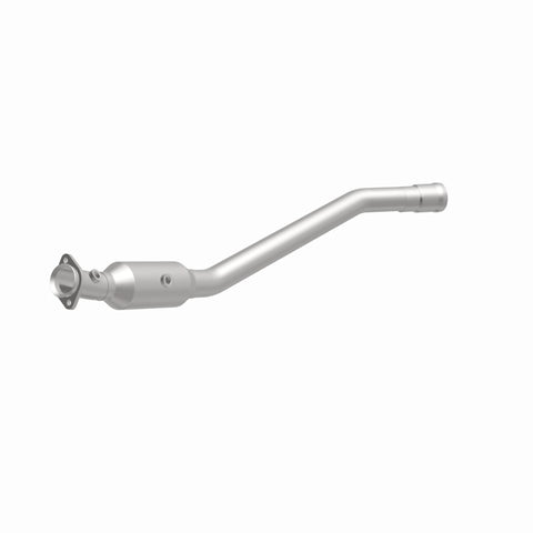 MagnaFlow Direct Fit Catalytic Converter 13-14 Mercedes-Benz GL450 V8 4.6 OEM Underbody - 21-486