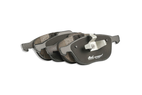 DBA 13-19 Ford C-Max Energi SEL Street Series Front Brake Pads - DB1679SS