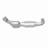 MagnaFlow Direct Fit Catalytic Converter 97-98 Ford Trucks 4.6L - 447177