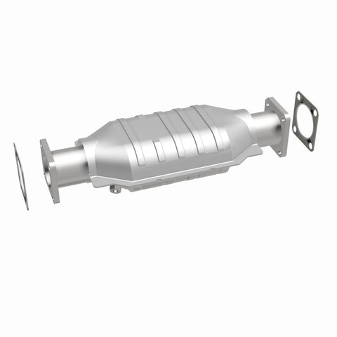MagnaFlow Direct Fit Catalytic Converter Chevrolet-Isuzu 82 8 - 23652
