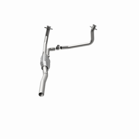 MagnaFlow Direct Fit Catalytic Converter 96-97 Dodge B1500/B2500/B3500 V8 Underbody - 4451296