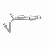 MagnaFlow Converter Direct Fit California Grade 96-00 GM Tahoe/Yukon/Escalade 5.7L - 4451453