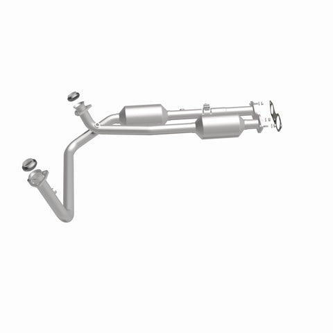 MagnaFlow Converter Direct Fit California Grade 96-00 GM Tahoe/Yukon/Escalade 5.7L - 4451453