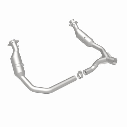 MagnaFlow Direct Fit Catalytic Converter 06-07 Ram 1500 4.7L Underbody - 52291