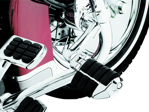 Kuryakyn Longhorn Offset Dually ISO Peg With  1-1/4in Clamp Chrome - 4575