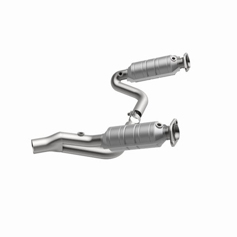 MagnaFlow Direct Fit Catalytic Converter RAIDER- 2006 8 4.7L OEM - 49463
