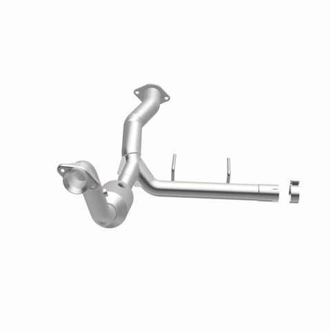 MagnaFlow Direct Fit Catalytic Converter 15-17 Ford F150 V6 2.7L OEM Underbody - 21-471