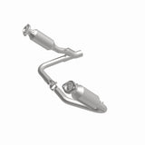 MagnaFlow Direct Fit Catalytic Converter California Grade 07-08 Dodge Durango 3.7L - 5551832
