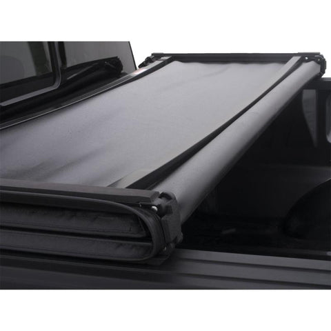 Lund 14-17 Chevy Silverado 1500 (5.5ft. Bed) Genesis Tri-Fold Tonneau Cover - Black - 950192