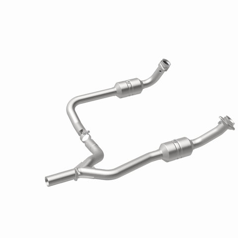 MagnaFlow Direct Fit Catalytic Converter 2009-2014 E-150 4.6 L Underbody - 52153