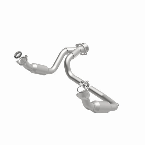 MagnaFlow Direct Fit Catalytic Converter 2007-2008 Cadillac Escalade 6.2L - 5451631
