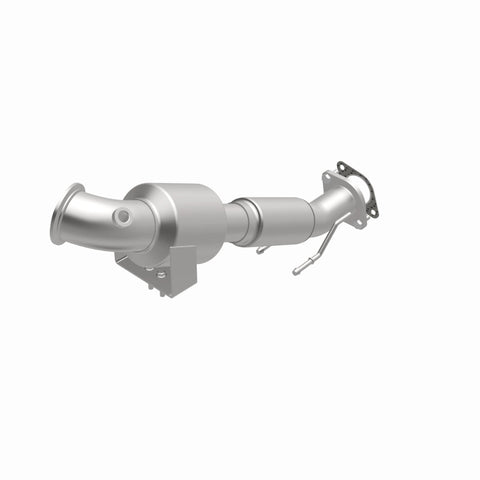 MagnaFlow 13-16 Ford Focus ST L4 2.0L California Grade Direct-Fit Catalytic Converter - 5561633