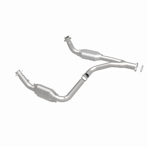 MagnaFlow Conv DF 07-09 Chevrolet/GMC Silverado/Sierra 2500 HD 6.0L Y-Pipe Assembly excludes Classic - 49644