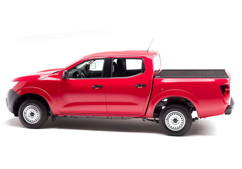 Retrax 04-up Titan Crew Cab 4-doors (w/ or w/o Utilitrack) RetraxPRO MX - 80741