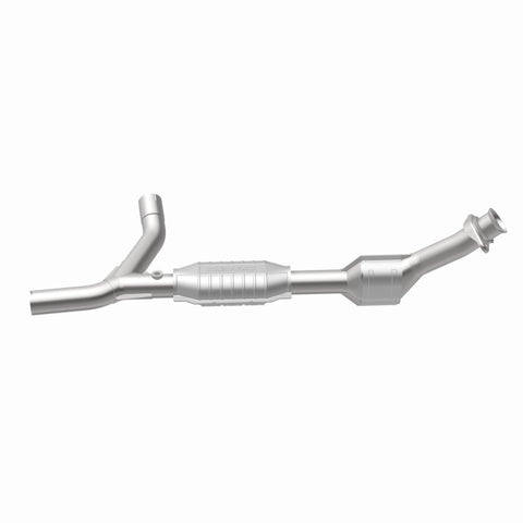 MagnaFlow Direct Fit Catalytic Converter 01-03 Ford E150 4.2L P/S - 447159