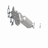 MagnaFlow Direct Fit Catalytic Converter 14-15 Toyota Highlander 3.5L Manifold - 52545