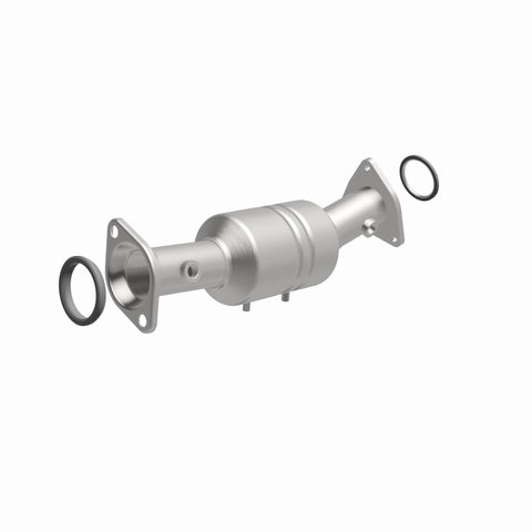 MagnaFlow Direct Fit Catalytic Converter 2010-2012 CX-7 2.5 L Underbody - 52222