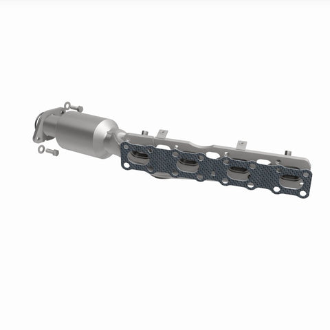 MagnaFlow Direct-Fit California Manifold Catalytic Converter 04-06 Nissan Titan 5.6L V8 - 4451500