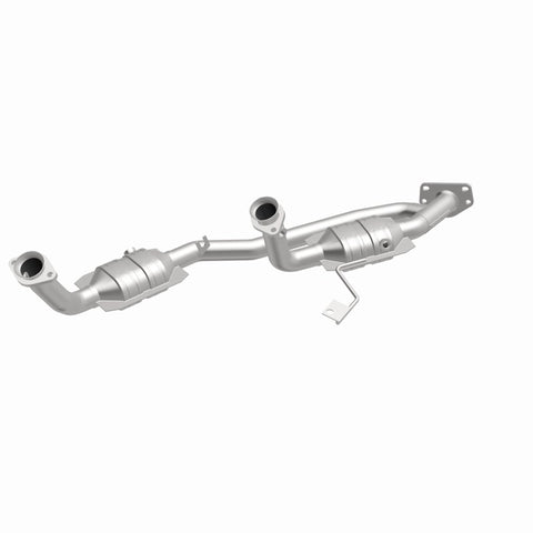 MagnaFlow Direct Fit Catalytic Converter 04 Ford Freestar 3.9L - 23083