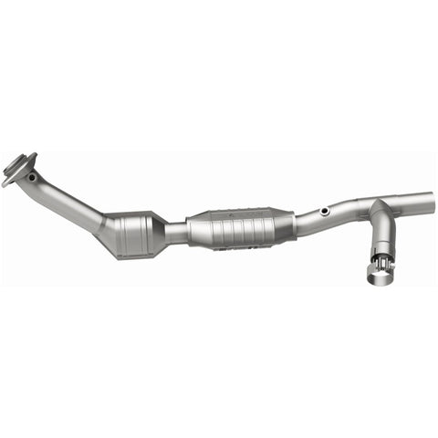 MagnaFlow Direct Fit Catalytic Converter 99-00 Ford Trucks 5.4L - 447118