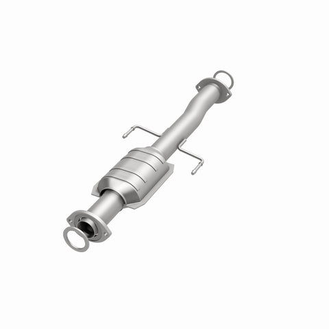 MagnaFlow Direct Fit Catalytic Converter 02-04 Toyota Tacoma 2.7L Rear - 441757