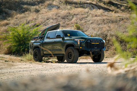 DV8 Offroad 07-23 Toyota Tundra / 09-23 Ford F150 Raptor MTO Series Bed Rack -  2pc Adj. - RRUN-03