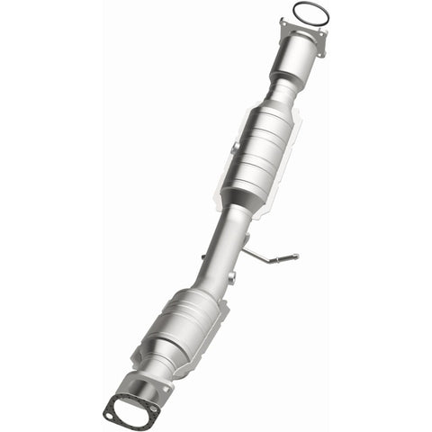 MagnaFlow Direct Fit Catalytic Converter 05-09 Volvo V50 2.4L - 51824