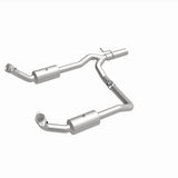 MagnaFlow 09-13 Ford E-350 Super Duty V10 6.8 OEM Underbody Direct Fit Catalytic Converter - 21-599