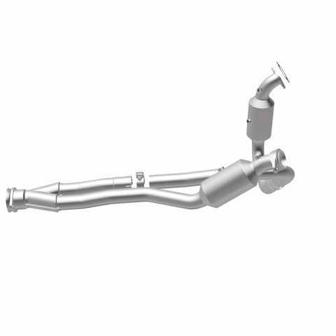 Magnaflow Conv DF 2015-2017 Transit-150 V6 3.5 OEM Underbody - 21-710