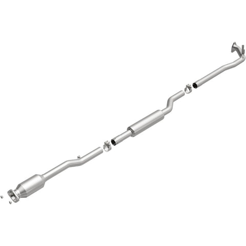 MagnaFlow 14-18 Mitsubishi Outlander Underbody 2.4L AWD Direct Fit Catalytic Converter - 280651