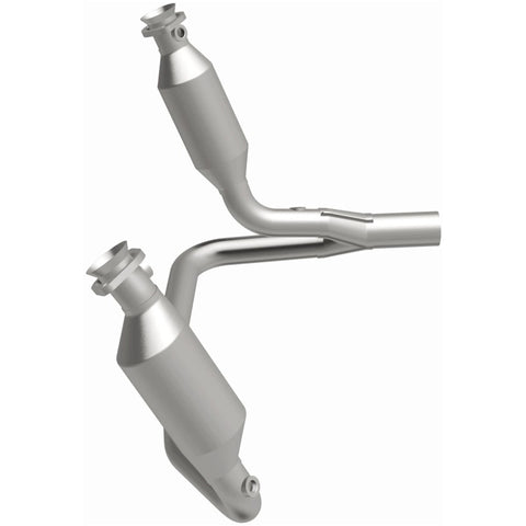 MagnaFlow 2004 Dodge Dakota 3.7L Direct Fit Catalytic Converter - 4651657